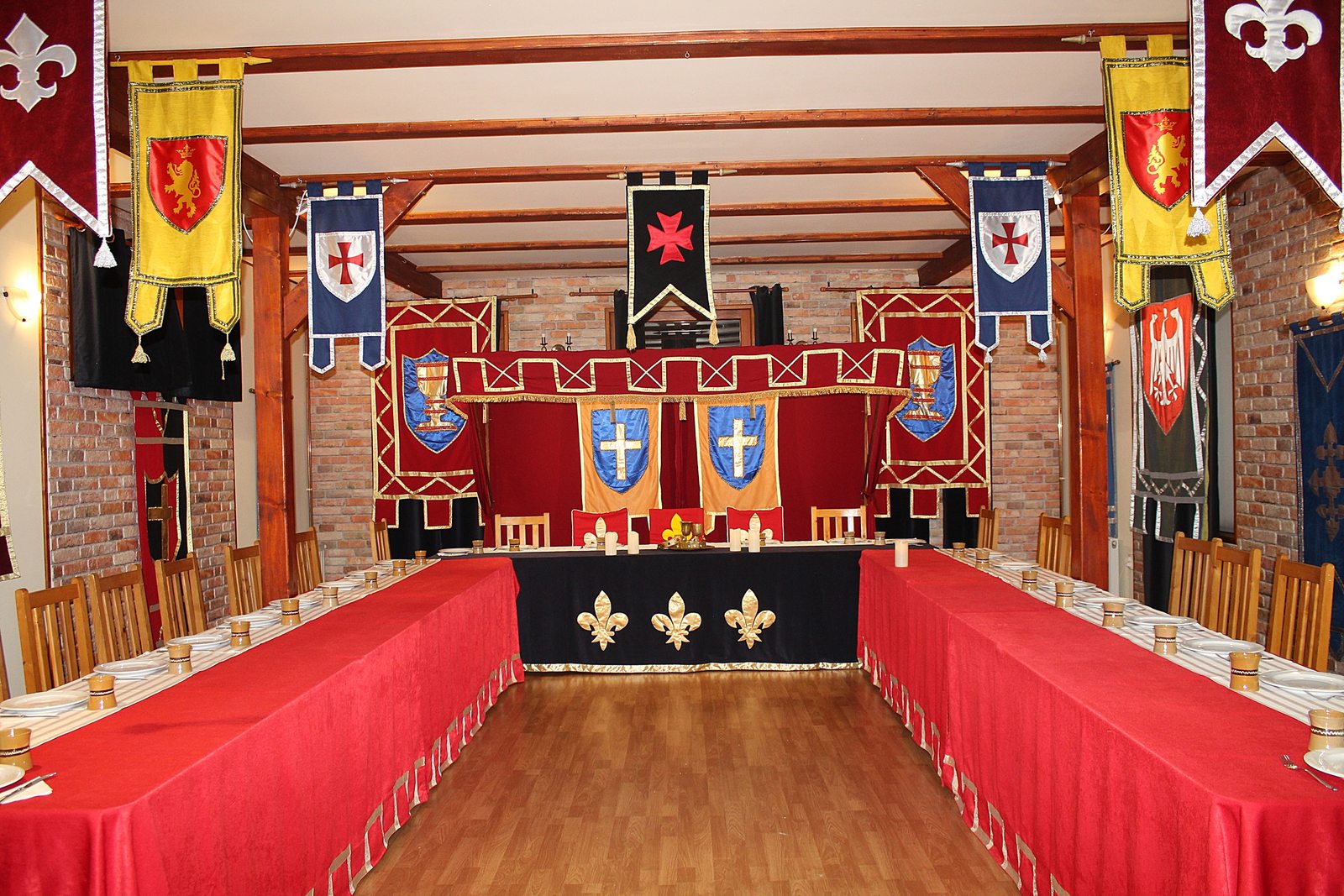 Sala medievala pregatita