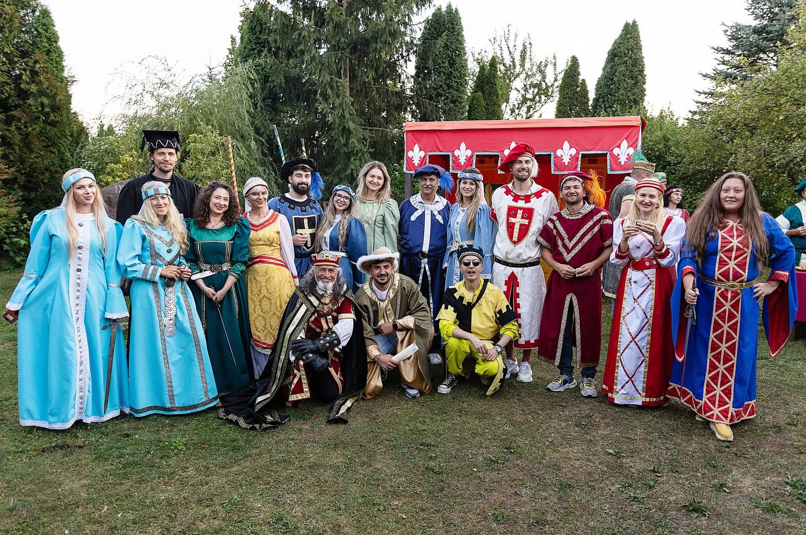 Grup in costume medievale